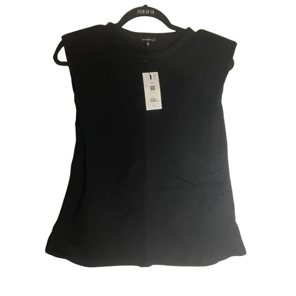NWT | DYNAMITE | Black Sleeveless Top with Shoulder Pads | Large NWT - Picture 2 of 5